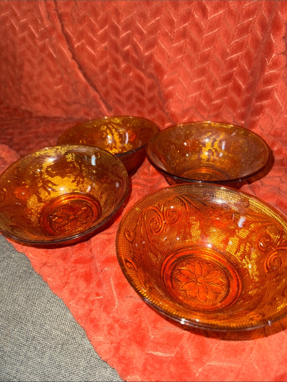 Vintage Tiara Exclusives Amber Sandwich Glass Bowls - Set of 4